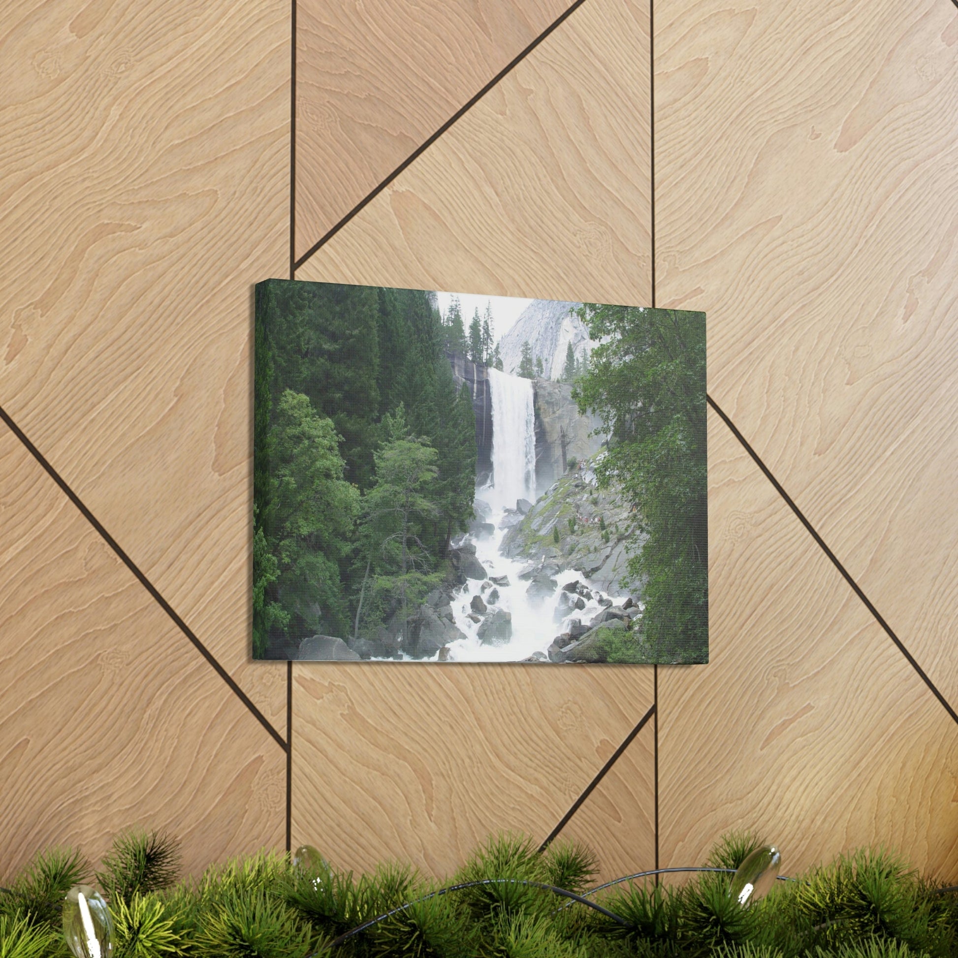 Canvas Gallery Wraps - The US National Parks - Yosemite awesome Vernal falls - California - USA NPS - Green Forest Home