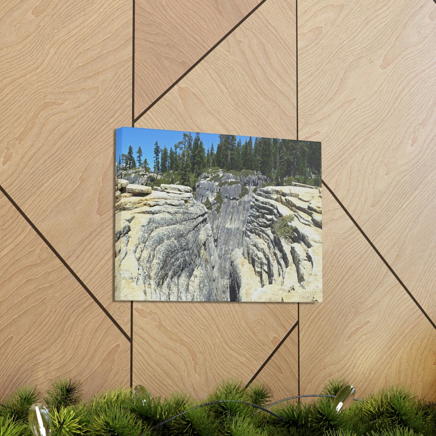 Canvas Gallery Wraps - The US National Parks - Yosemite Park Taft Point fissures - California - USA NPS - Green Forest Home