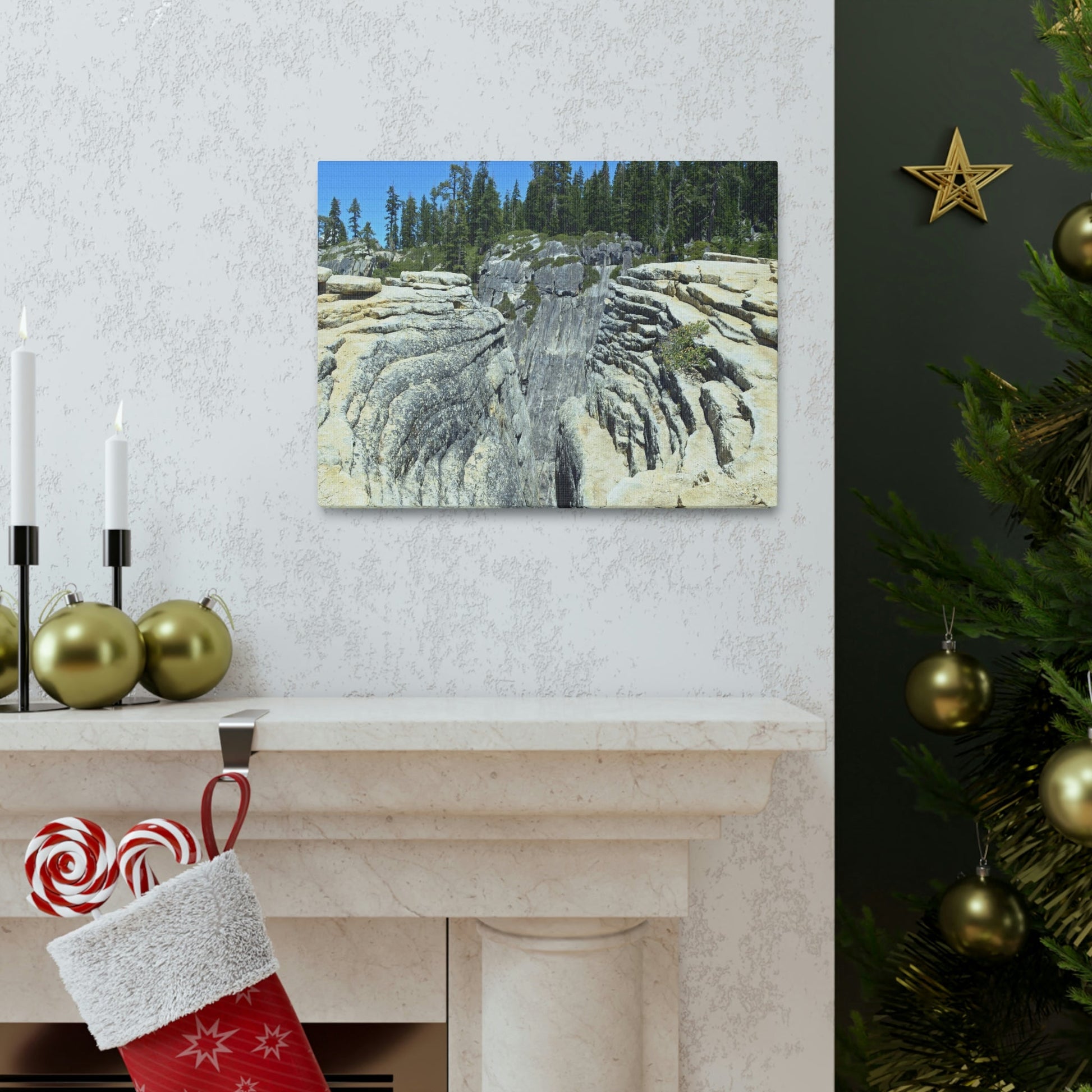 Canvas Gallery Wraps - The US National Parks - Yosemite Park Taft Point fissures - California - USA NPS - Green Forest Home