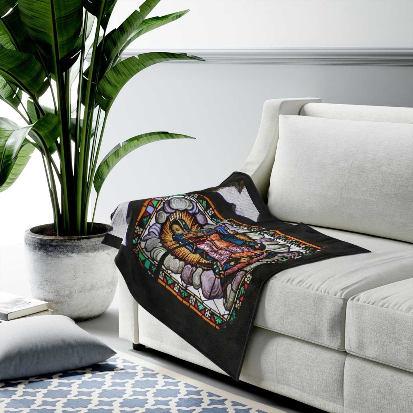 Manta de felpa de terciopelo - Velveteen Plush Blanket - Our Lady of Guadalupe, also known as the Virgen of Guadalupe - Mexico - Catholicism - Green Forest Home