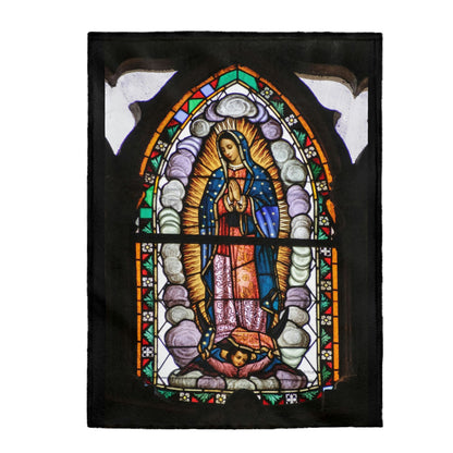 Manta de felpa de terciopelo - Velveteen Plush Blanket - Our Lady of Guadalupe, also known as the Virgen of Guadalupe - Mexico - Catholicism - Green Forest Home