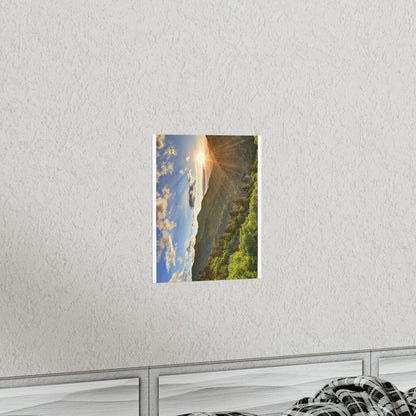 Premium Matte vertical posters - Newfound Gap Heavely day - in Smoky Mountain National Park in Summer in Mountain National Park (SMNP) USA - Green Forest Home