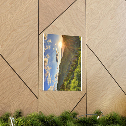 Premium Matte vertical posters - Newfound Gap Heavely day - in Smoky Mountain National Park in Summer in Mountain National Park (SMNP) USA - Green Forest Home